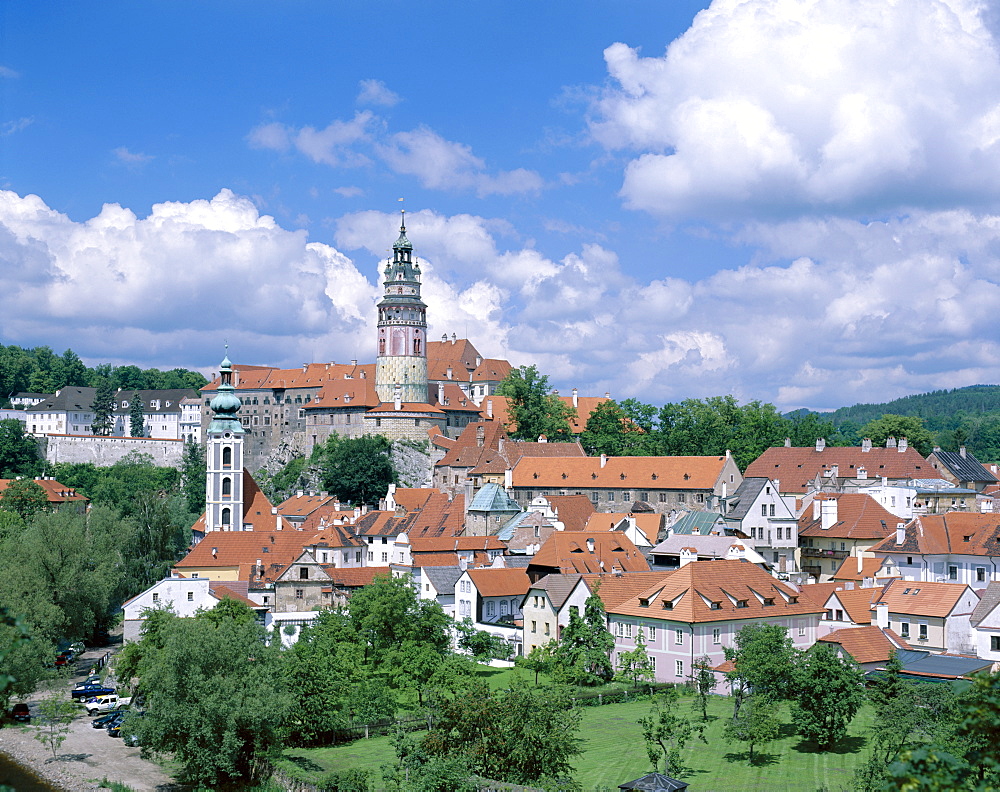 Old Town skyline, Cesky Krumlov, UNESCO World Heritage Site, South Bohemia, Czech Republic, Europe