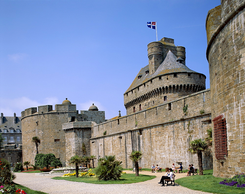 The Castle and city walls, St. Malo, Brittany, France, Europe