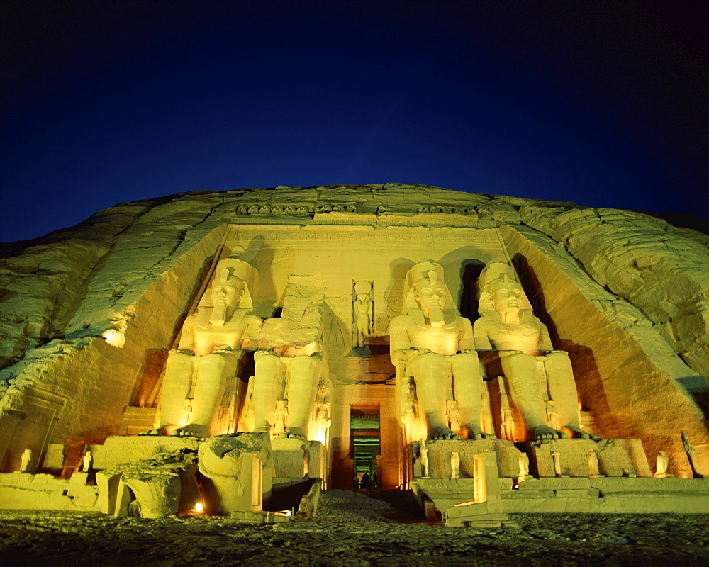 Temple of Ramses II at night, Abu Simbel, UNESCO World Heritage Site, Aswan, Egypt, North Africa, Africa