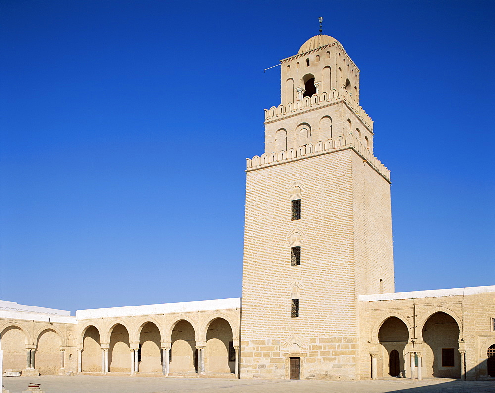 Great Okba Mosque, Kairouan, UNESCO World Heritage Site, Tunisia, North Africa, Africa