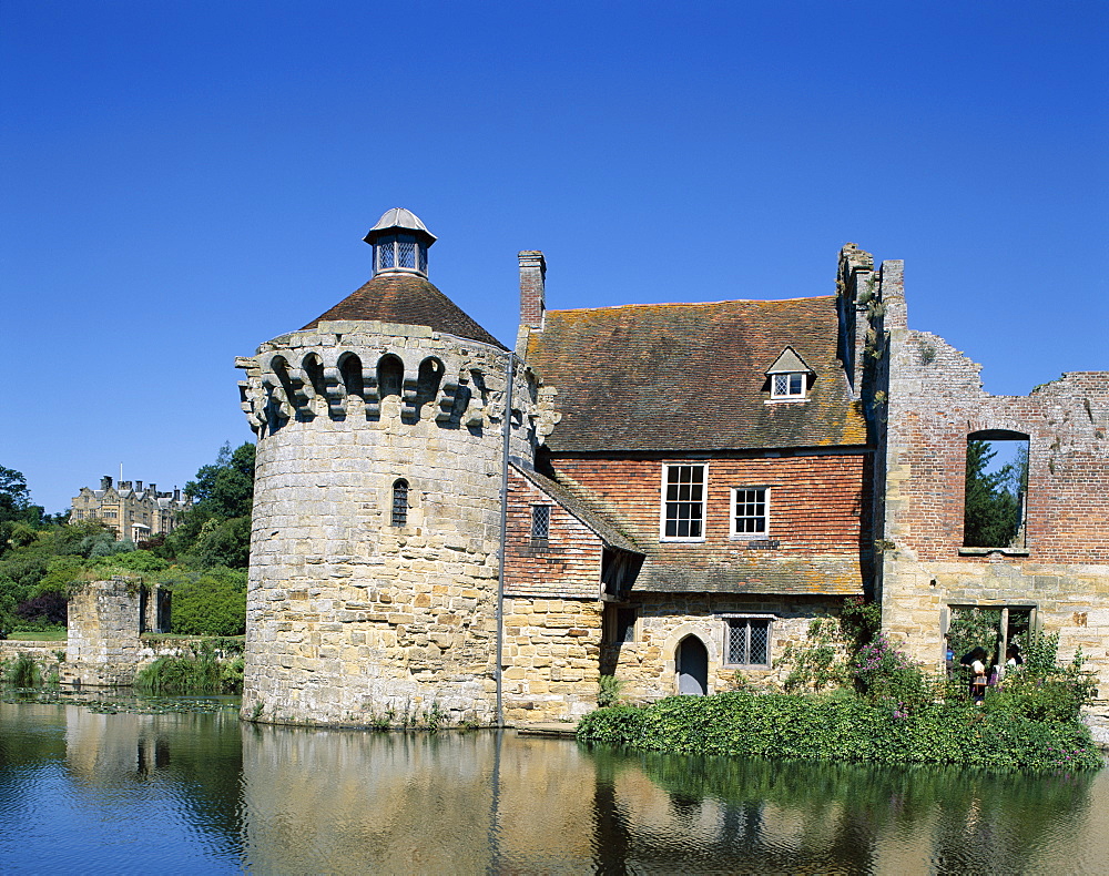 Scotney Castle, Tunbridge Wells, Kent, England, United Kingdom, Europe