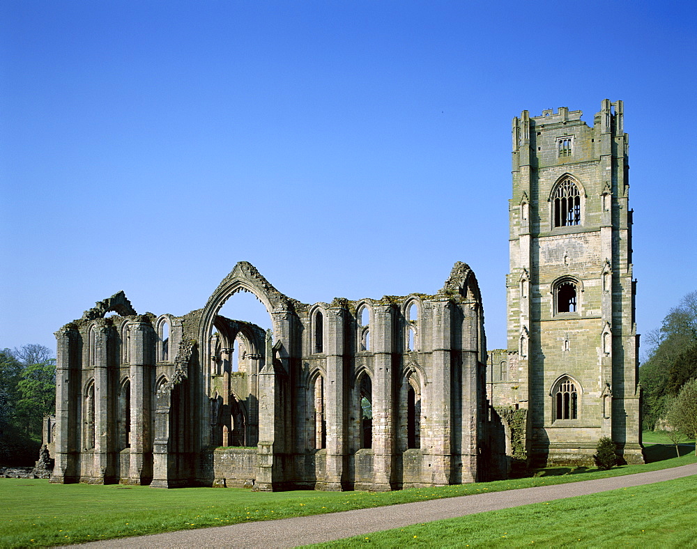 Fountains Abbey, UNESCO World Heritage Site, Ripon, North Yorkshire, England, United Kingdom, Europe