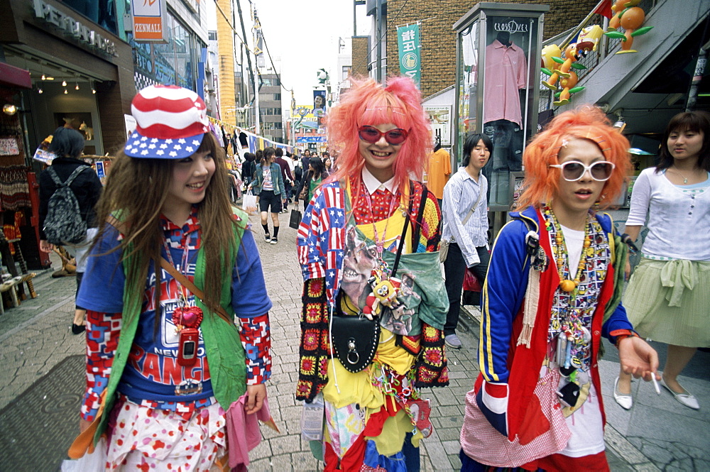 Teenage girls on Takeshita Dori shopping street, Harajuku, Tokyo, Japan, Asia