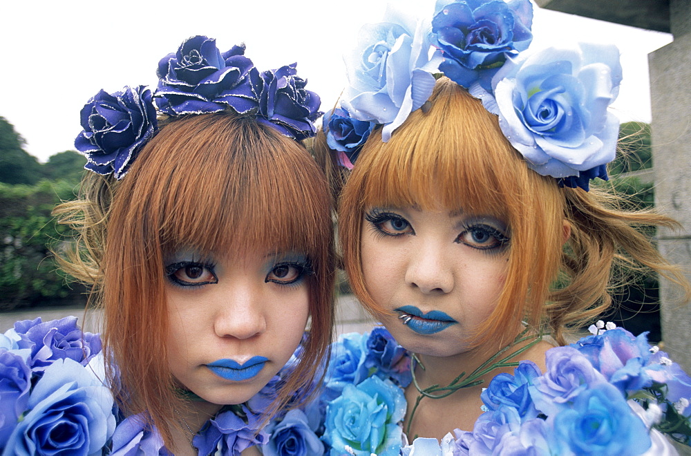 Two teenage girls, Harajuku, Tokyo, Japan, Asia