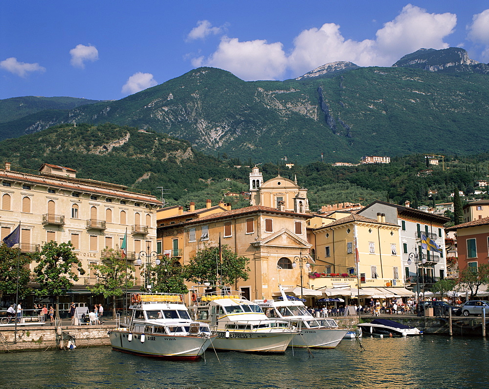 Malcesine Harbour, Lake Garda, Veneto, Italian Lakes, Italy, Europe