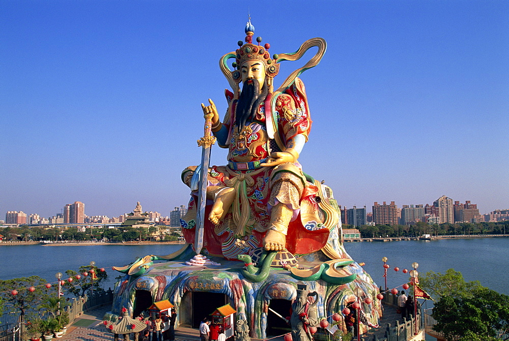 Statue of Taoist God Xuan-tian-shang-di, Lotus Lake, Kaohsiung, Taiwan, Asia