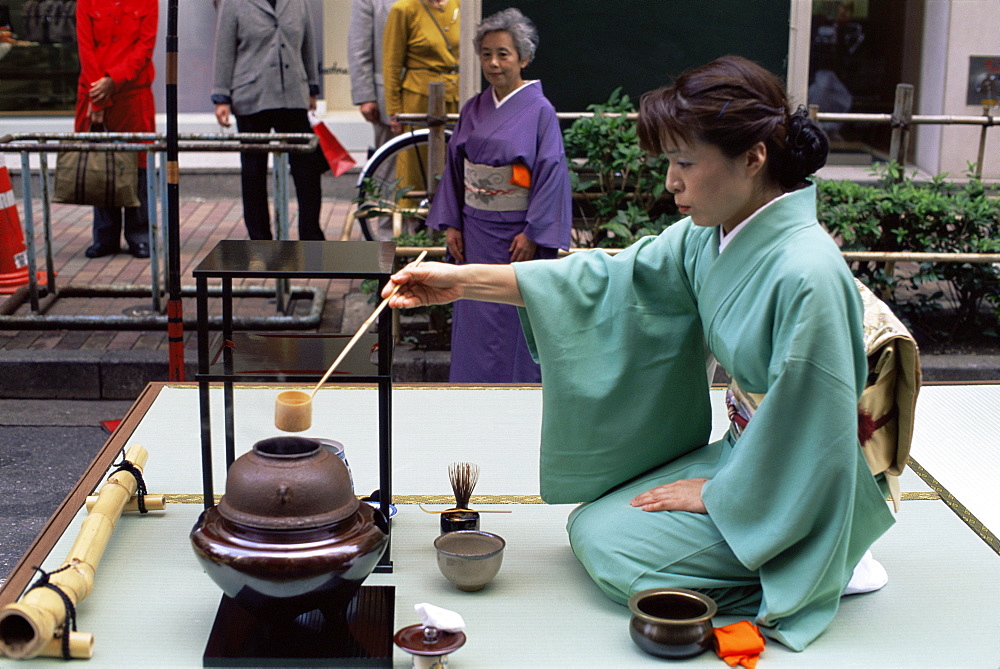 Traditional Tea Ceremony, Ginza, Tokyo, Japan, Asia