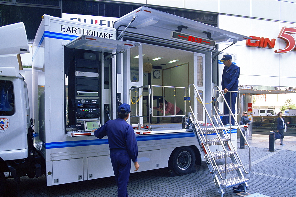 Earthquake Simulator Truck for Public Earthquake Awareness training, Ginza, Tokyo, Japan, Asia