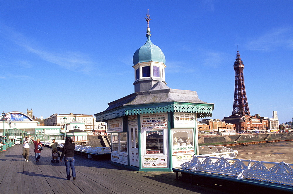 Kiosk on North Pier and Blackpool Tower, Blackpool, Lancashire, England, United Kingdom, Europe