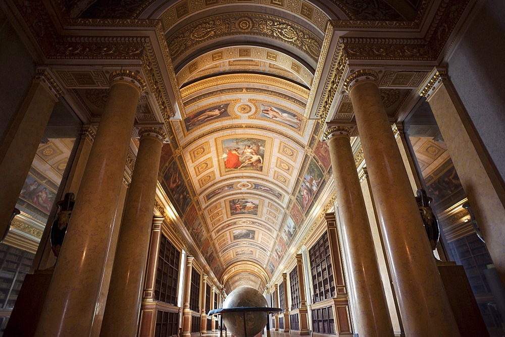 Diana's Gallery, Chateau de Fontainebleau, Fontainebleau, Ile de France, France, Europe