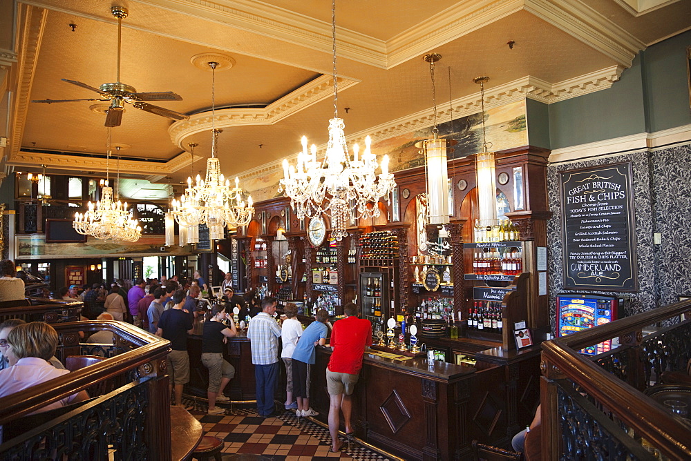 Horniman Pub, Hays Galleria, Southwark, London, England, United Kingdom, Europe