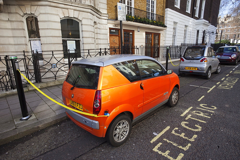 Electric cars recharging, London, England, United Kingdom, Europe