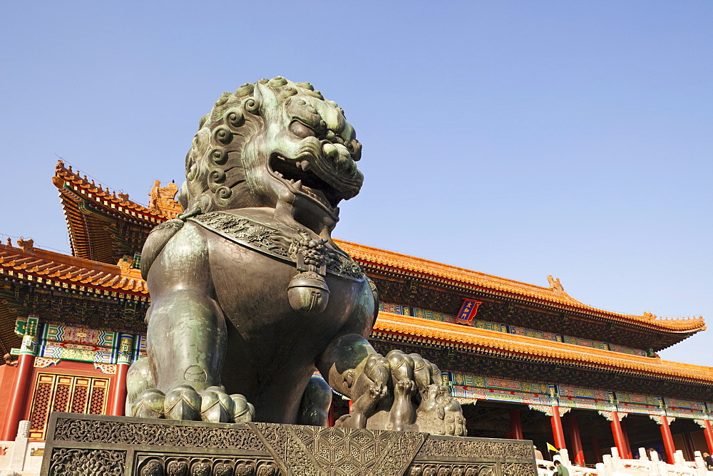 Bronze lion statue in front of the Gate of Supreme Harmony, Palace Museum, Forbidden City, Beijing, China, Asia