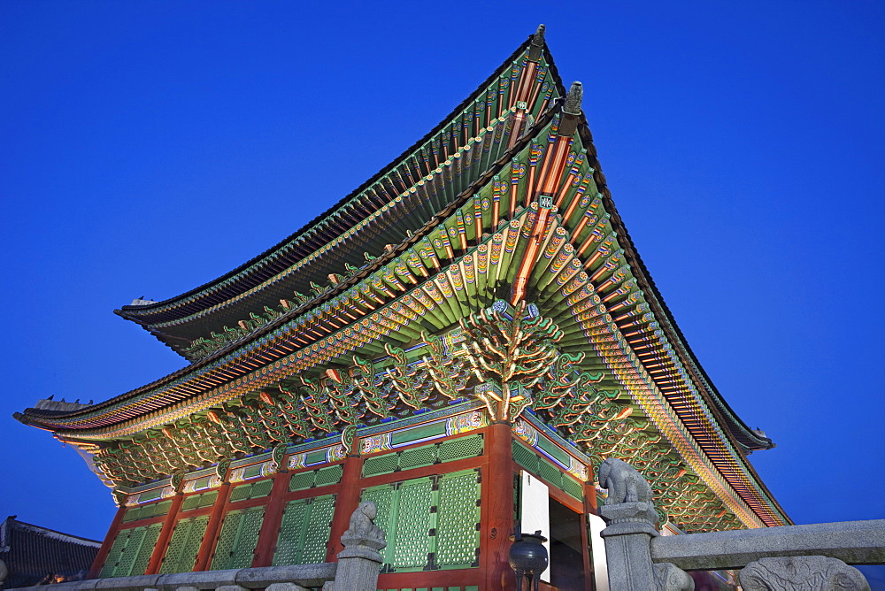 Geunjeongjeon Throne Hall, Gyeongbokgung Palace, Seoul, South Korea, Asia