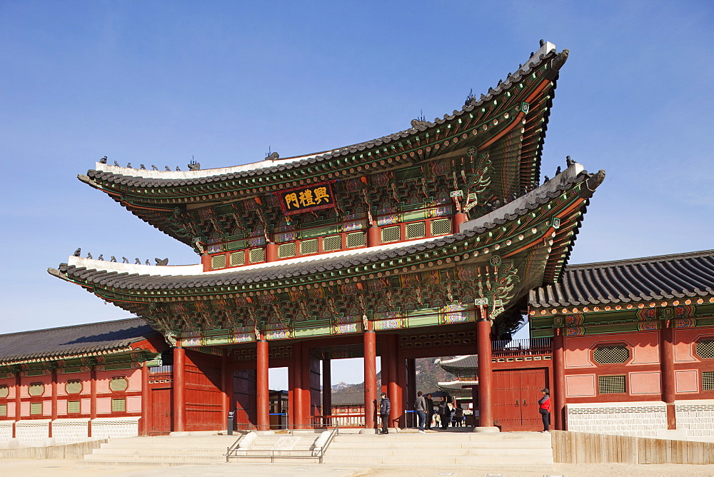 Heungnyemon Gate, Gyeongbokgung Palace, Seoul, South Korea, Asia