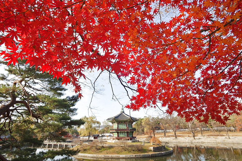 Hyangwonjeong Pavilion, Gyeongbokgung Palace, Seoul, South Korea, Asia