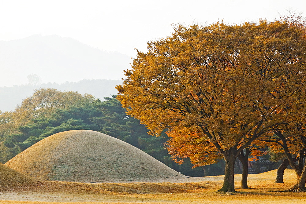 Royal Tomb of King Naemul of Silla, UNESCO World Heritage Site, Gyeongju, South Korea, Asia