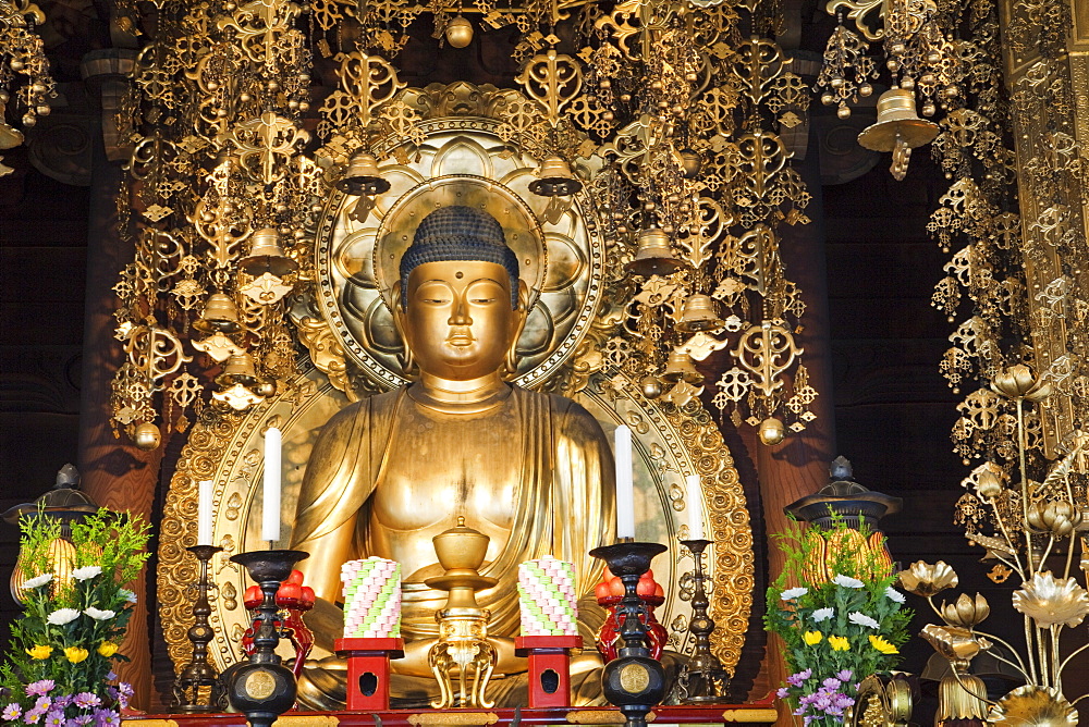 Buddha statue, Chion-in Temple, Higashiyama, Kyoto, Japan, Asia