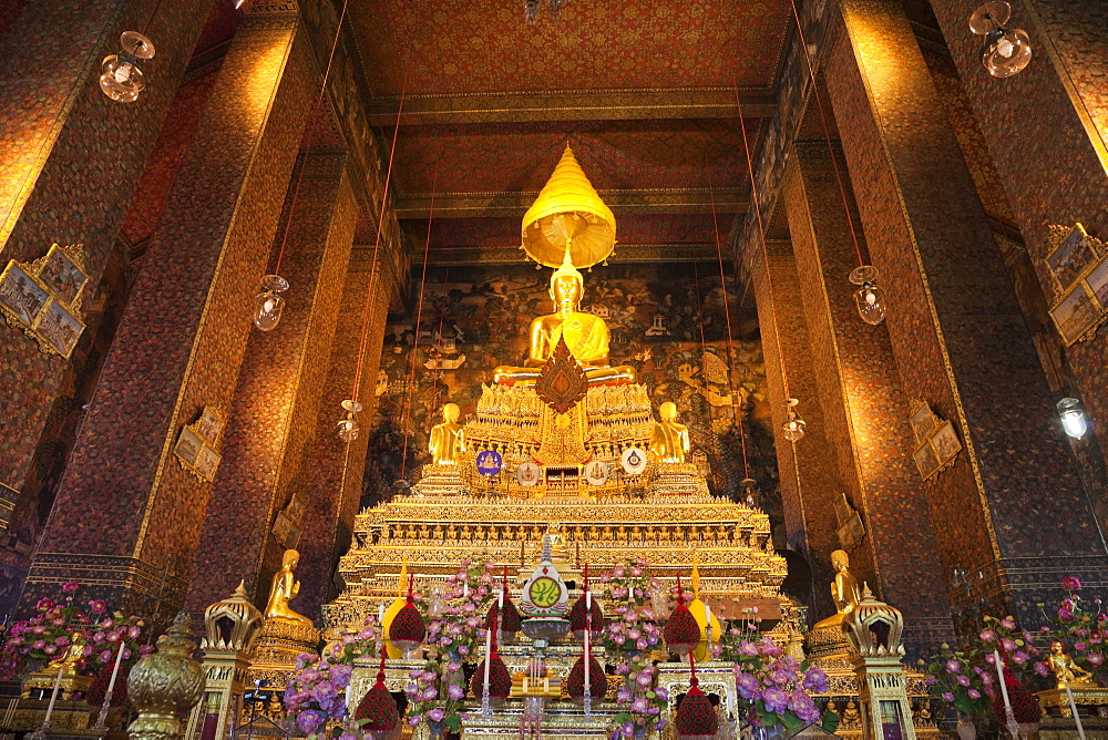 The main chapel, Wat Pho, Bangkok, Thailand, Southeast Asia, Asia