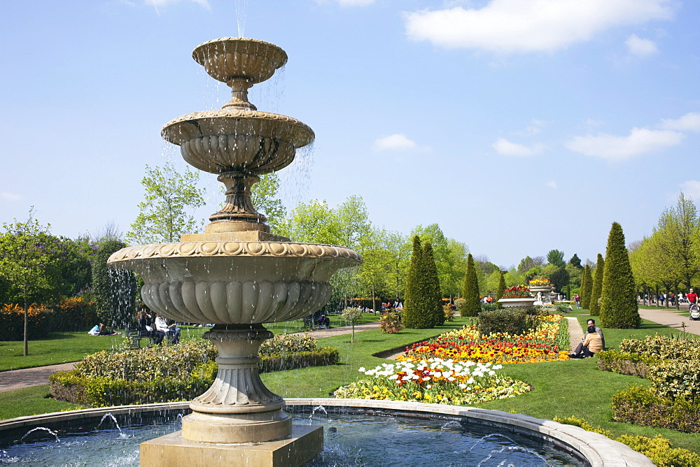 Flower display, Avenue Gardens, Regents Park, London, England, United Kingdom, Europe