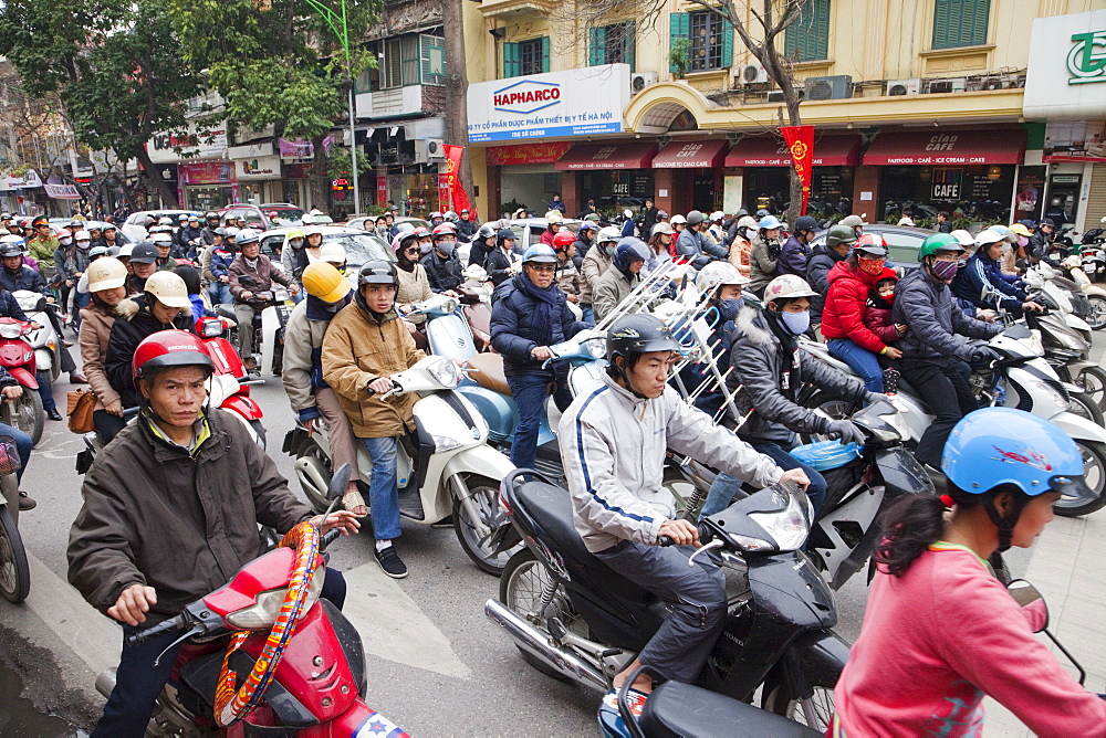 Motorbike traffic, Hanoi, Vietnam, Indochina, Southeast Asia, Asia