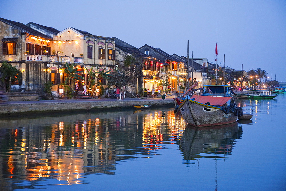 Evening view of town skyline and Hoai River, Hoi An, UNESCO World Heritage Site, Vietnam, Indochina, Southeast Asia, Asia