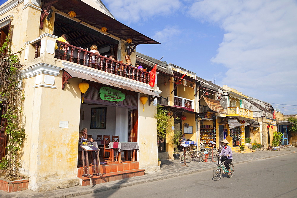 Cafes in the Old Town, Hoi An, Vietnam, Indochina, Southeast Asia, Asia