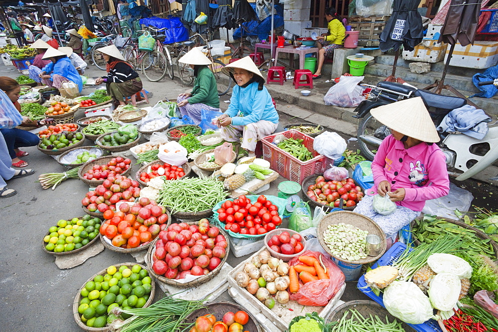 Central market, the Old Town, Hoi An, Vietnam, Indochina, Southeast Asia, Asia