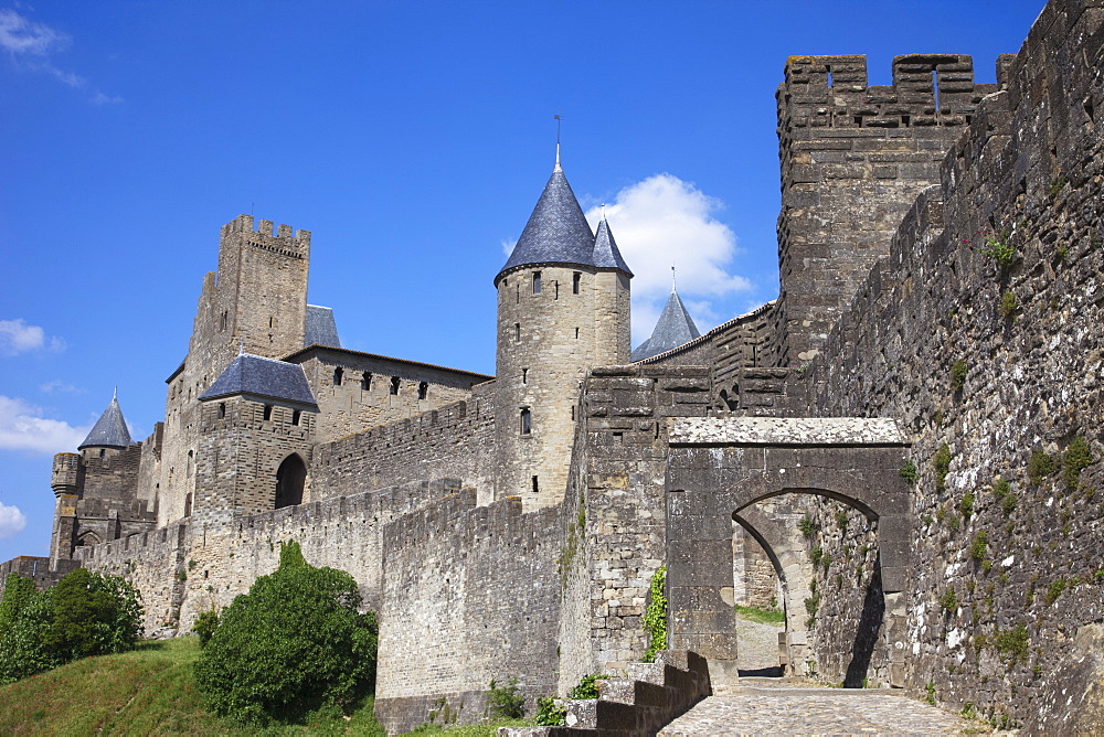 The Aude Gate, Carcassonne, UNESCO World Heritage Site, Aude, Languedoc-Roussillon, France, Europe