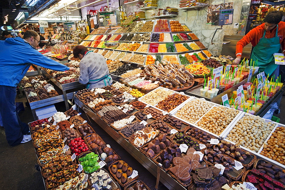 Chocolate and candy shop display, La Boqueria Market, The Ramblas, Barcelona, Catalonia, Spain, Europe