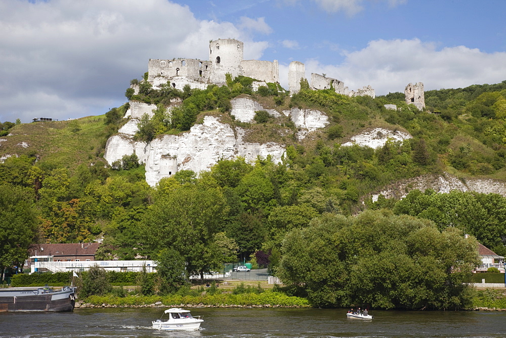 Chateau Gaillard and River Seine, Les Andelys, Normandy, France, Europe