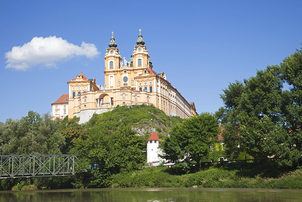 The Benedictine Abbey and River Danube, Melk, Wachau Cultural Landscape, UNESCO World Heritage Site, Austria, Europe