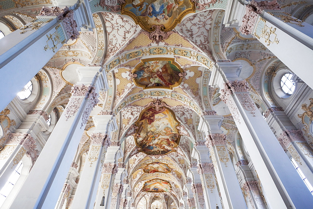 Baroque interior, Heilig Geist Pfarrkirche (Holy Ghost Church), Munich, Bavaria, Germany, Europe