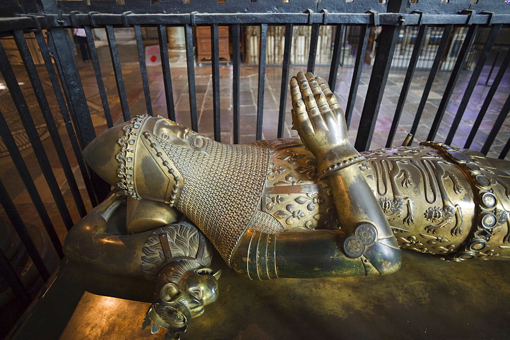 Brass effigy of Edward the Black Prince, Canterbury Cathedral, Canterbury, Kent, England, United Kingdom, Europe