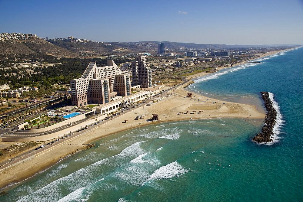 The southern entrance of the city of Haifa