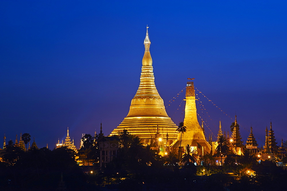 Paya Shwedagon, Yangon (Rangoon), Myanmar (Burma), Asia