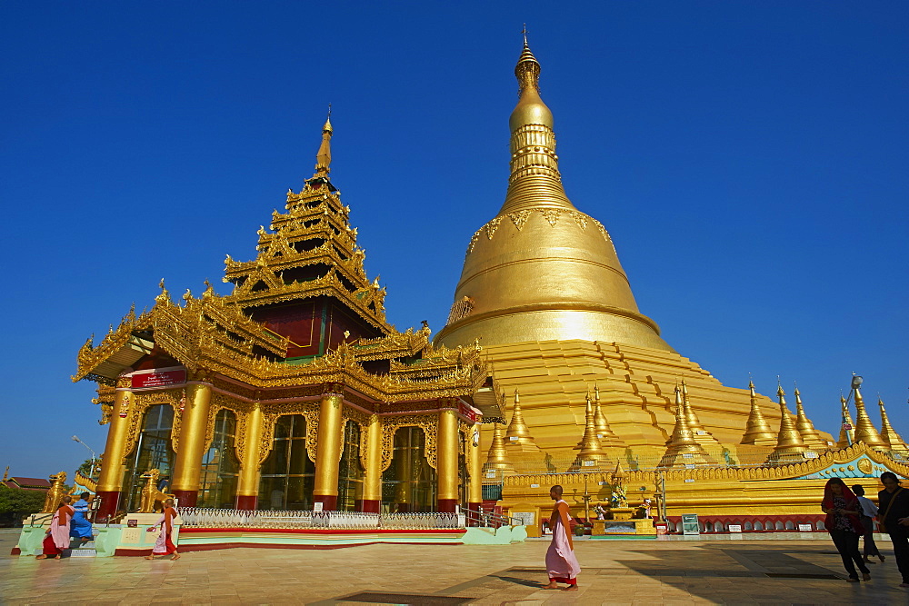 Shwemawdaw Pagoda, Bago (Pegu), Myanmar (Burma), Asia