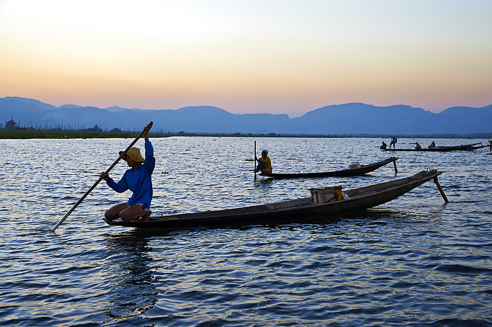 Fisherman on Inle Lake, Shan State, Myanmar (Burma), Asia