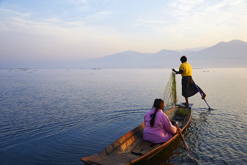 Fisherman on Inle Lake, Shan State, Myanmar (Burma), Asia