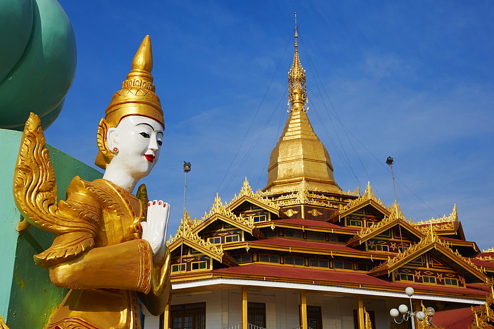 Temple, Paya Phaung Daw Oo, Inle Lake, Shan State, Myanmar (Burma), Asia