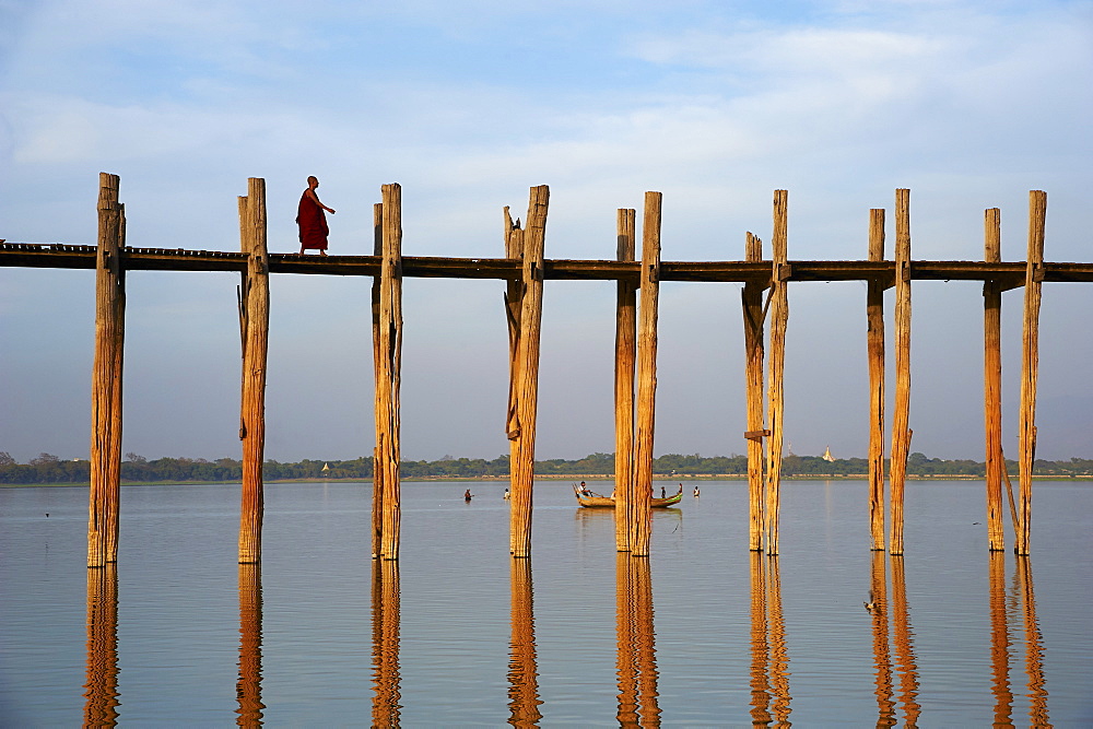 Taung Thama Lake and U Bein bridge at Amarapura, Mandalay Province, Myanmar (Burma), Asia