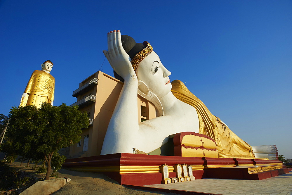 Bodhi Tataung, Buddha statue of 129 m high, and reclining Buddha, Monywa, Sagaing Division, Myanmar (Burma), Asia