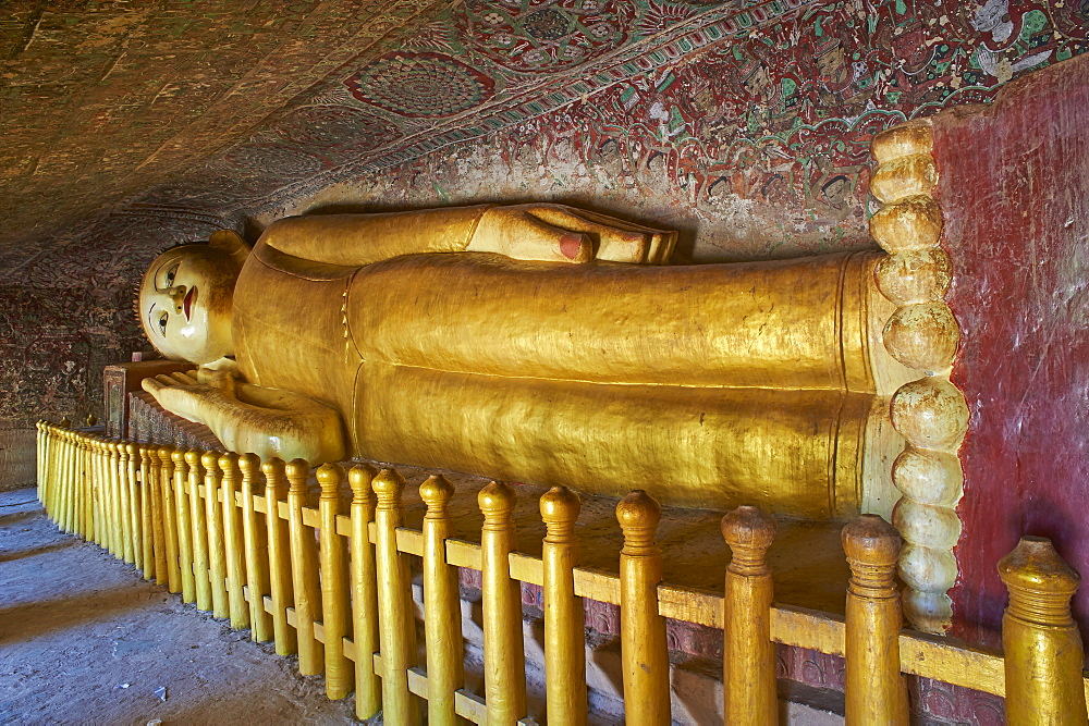 Reclining Buddha statue in the Po Win Daung Buddhist cave, dating from the 15th century, Monywa, Sagaing Division, Myanmar (Burma), Asia