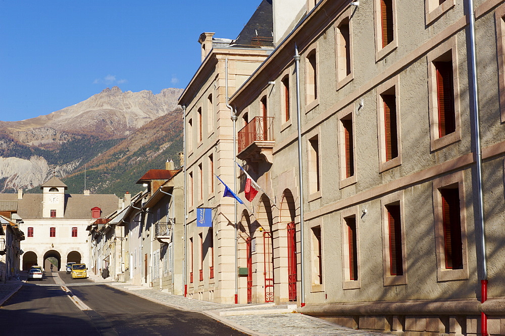 Bastioned village of Mont-Dauphin, Forte Vauban Place, UNESCO World Heritage Site, Parc Naturel Regional du Queyras (Regional Park of Queyras), Hautes-Alpes, France, Europe