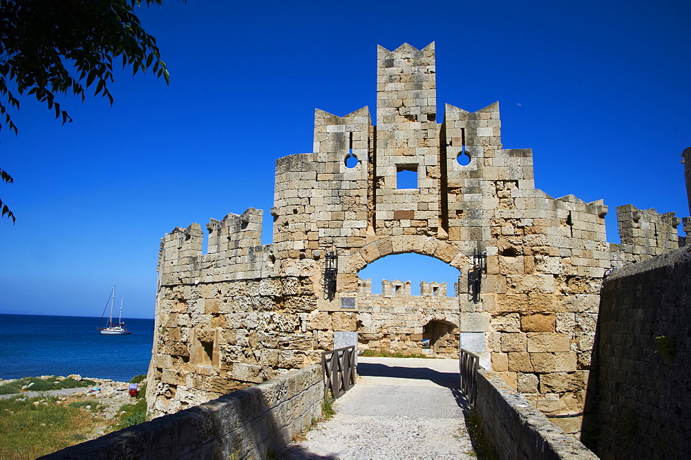 Fortress, UNESCO World Heritage Site, Rhodes City, Rhodes, Dodecanese, Greek Islands, Greece, Europe