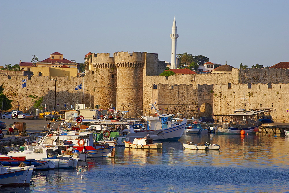 Fortress and the Palace of Grand Masters, UNESCO World Heritage Site, Rhodes city, Rhodes, Dodecanese, Greek Islands, Greece, Europe