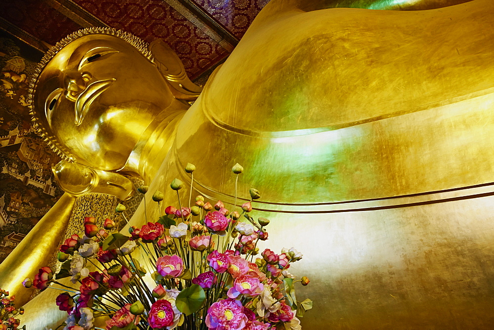 Reclining Buddha, Wat Pho (Wat Phra Chetuphon), Bangkok, Thailand, Southeast Asia, Asia