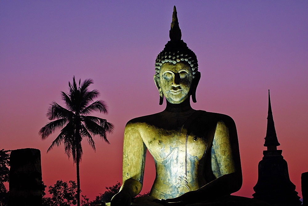 Wat Mahatat, Sukhothai Historical Park, UNESCO World Heritage Site, Sukhothai, Thailand, Southeast Asia, Asia