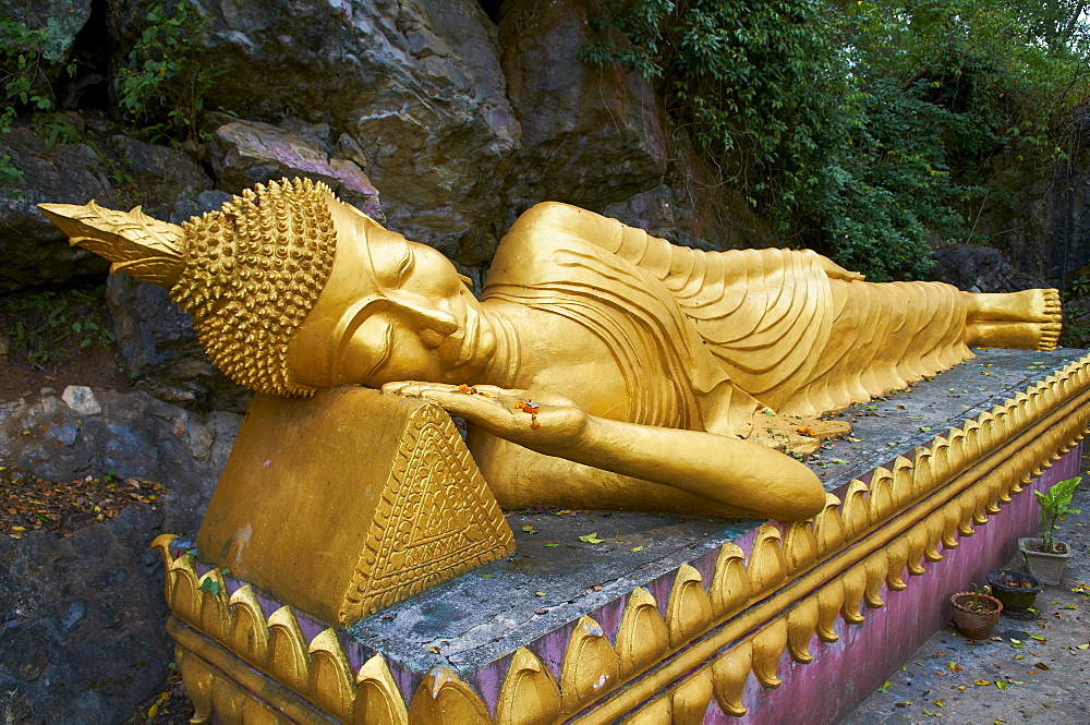 Statue of Buddha, Phu Si Hill, Luang Prabang, UNESCO World Heritage Site, Laos, Indochina, Southeast Asia, Asia