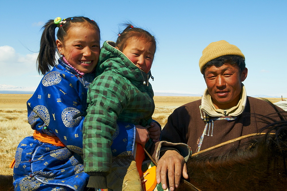 Nomadic Mongolian people in winter, Province of Khovd, Mongolia, Central Asia, Asia